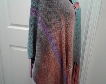 V Shaw in hand dyed Tencel yarn