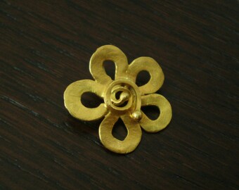 Handmade 14 Carat Gold Flower Pendant