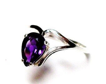 Amethyst, amethyst ring, birthstone ring, solitaire ring, purple ring, purple, purple pear, s 6 1/2 "Heart Strings"