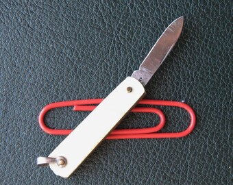 POCKET KNIFE GUMBALL Machine Trinket Celluloid Shell handle 1940's. 3 5/8ths inches total length