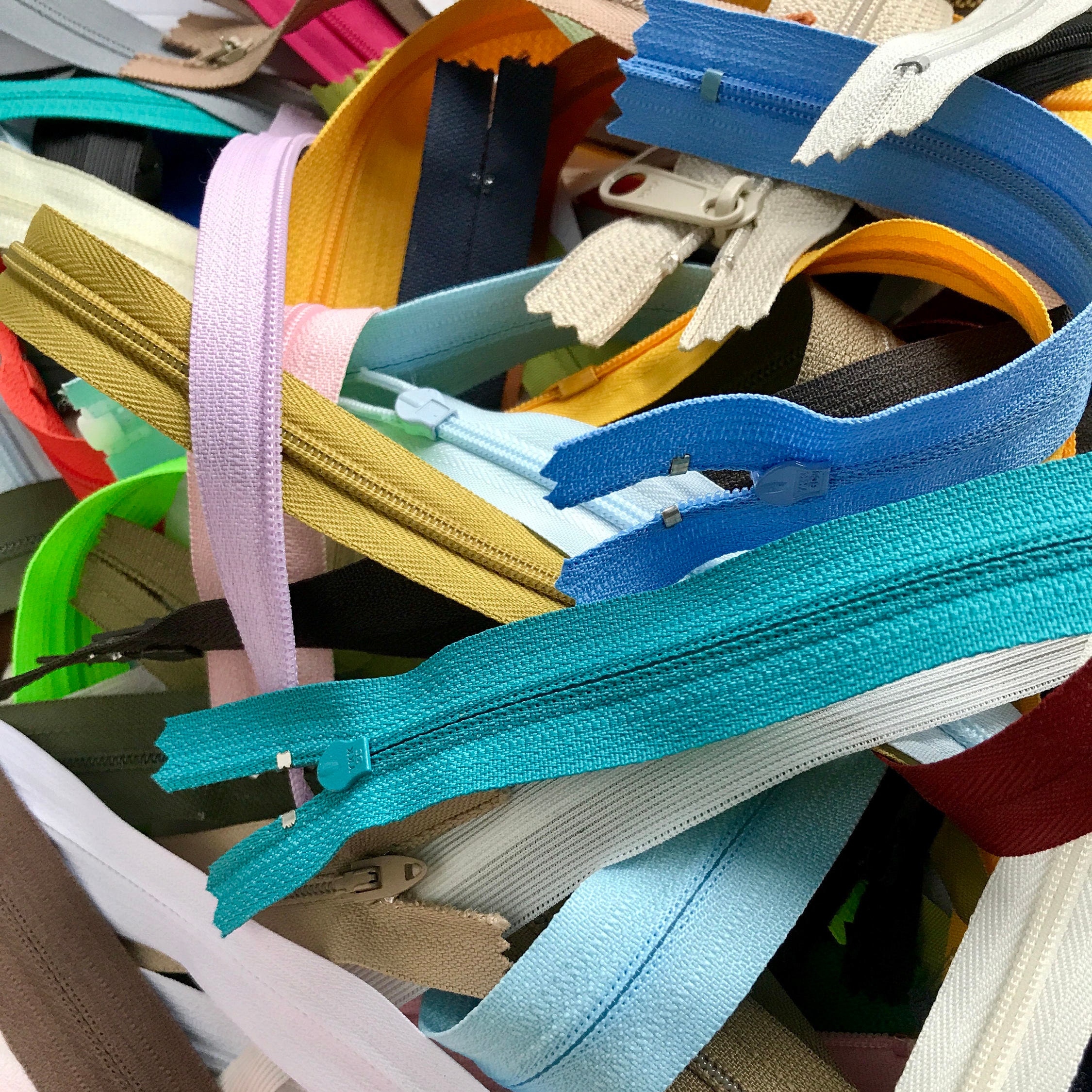 Assorted Zippers 25 Pieces