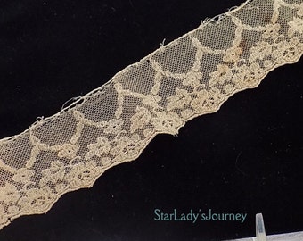 Vintage Ecru Valenciennes Lace - L115