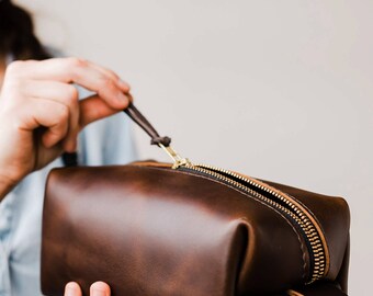 Huge SALE 50% OFF... Dopp Kit Bag Groomsmen Gift Leather Toiletry Bag with Monogram Mens Toiletry Bag Leather Custom Dopp Kit Portland