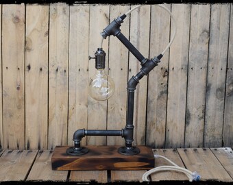 Rope & pipe industrial table lamp