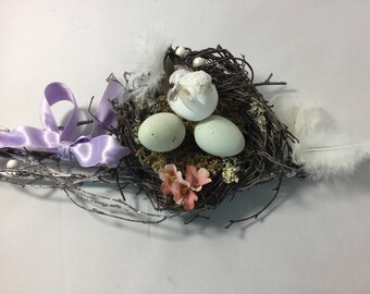 nest Easter table composition