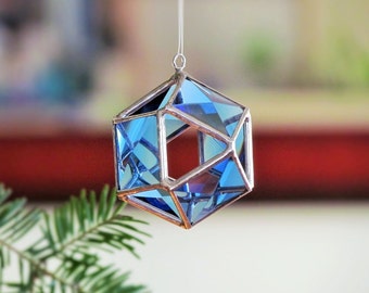 Christmas Tree Ornament, Blue Glass Crystal Geometric Christmas Ball Decoration, 3D Stained Glass Globe Suncatcher