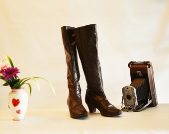 1970 Women's Dark Brown Knee High Leather Boots, Sexy, Vintage, Narrow, Classic, Made by Cobbie, Vintage