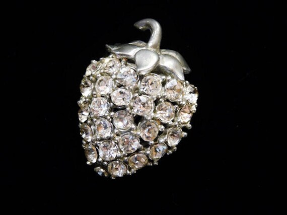 Rhinestone Brooch / Rhinestone Pin / Art Deco / Accessory