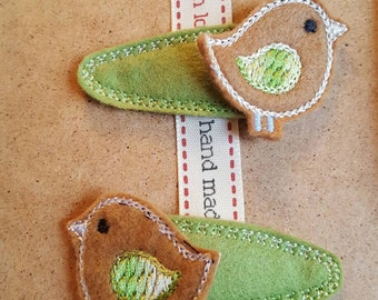 Green Clips with Birdie Topper