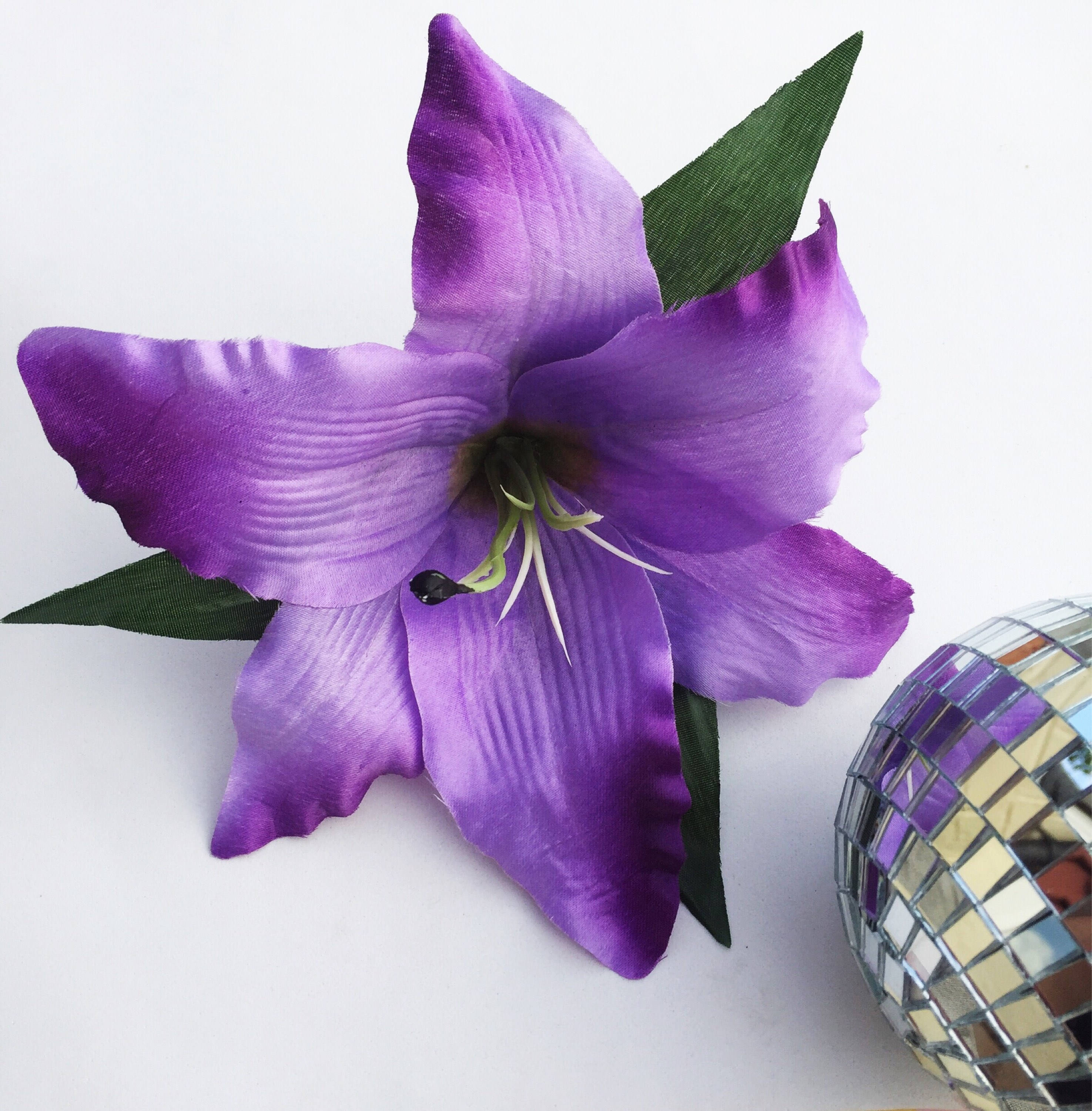 lily hair flower purple