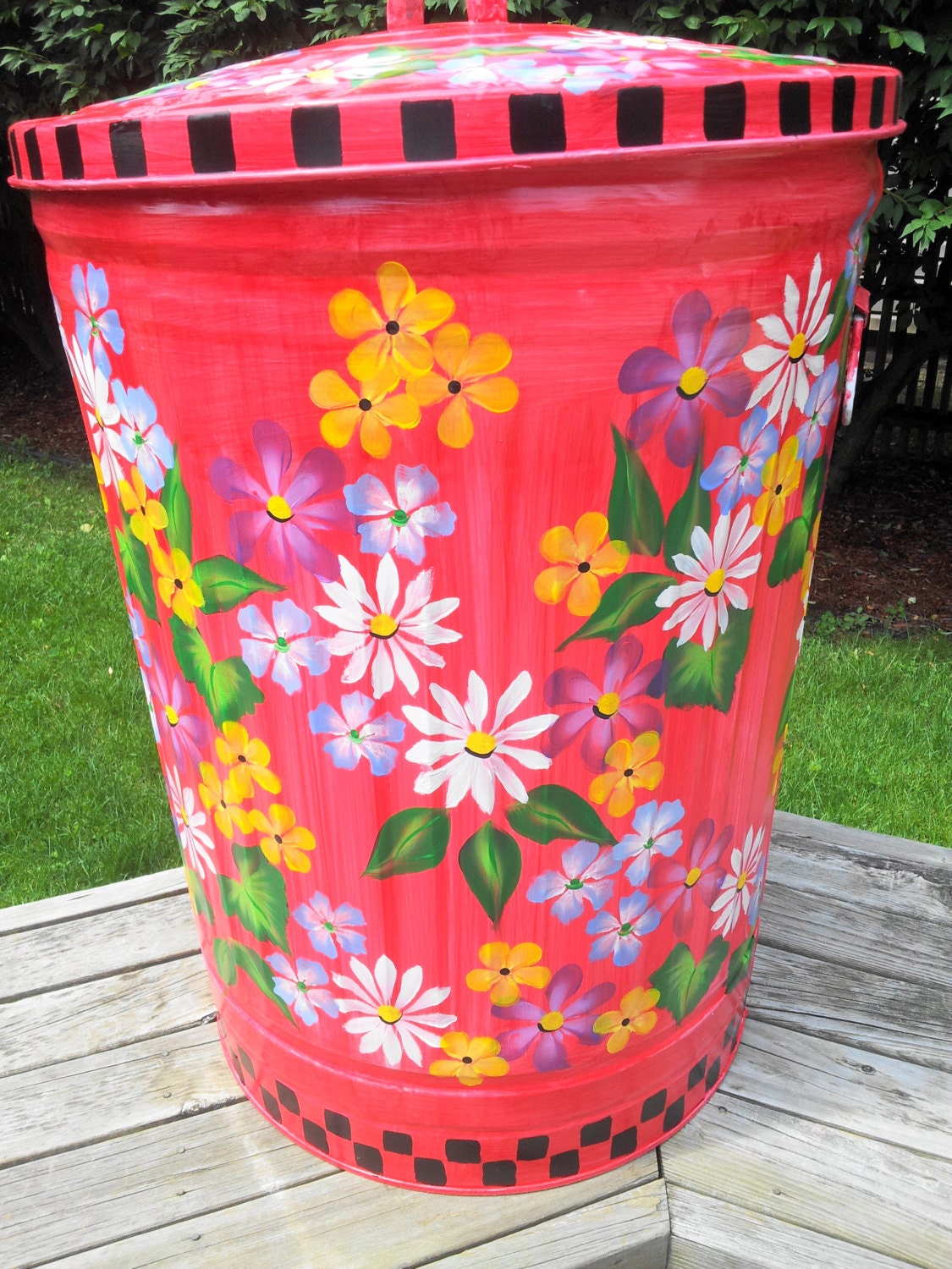 30 Gallon Decorative Hand Painted Galvanized Metal Trash Can