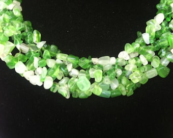 Green and White glass choker necklace