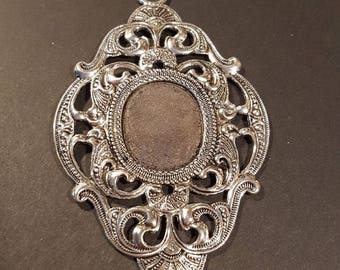 Large Antiqued Silver Pendant (mount)