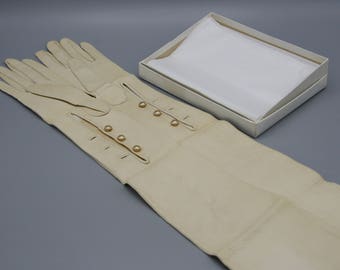Vintage Kid Leather Opera Gloves Faux Pearl Buttons 22 inches Long Sz 6 1/4 T Eaton Co Never Worn