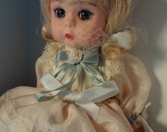 Madame Alexander Sweet Victorian 25040