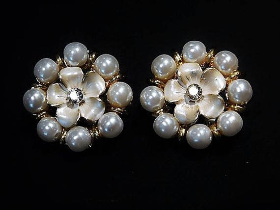 Mid Century / Clip On Earrings / Rhinestone Earrings