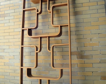 Holešov / Halabala wall unit