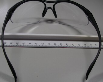 Safety glasses