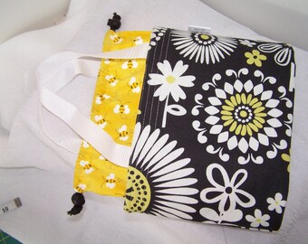Insulated lunchbox, Drawstring lunch bag, Small purse, Cosmetic case, fabric Lunch cooler, food tote