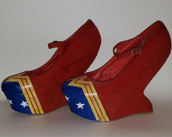 WONDER WOMAN Handcrafted Curved Wedge Heels, Size 9
