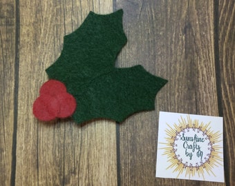 Felt Holly Hair Clip, Festive Hair Clip, Felt Holly, Holly Hair Clip, Holly Leaf, Felt Christmas Clip, Holiday Hair Clip, Holly Berries Clip