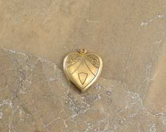 12k Gold Filled Etched Flower Monogrammable Heart Locket Pendant