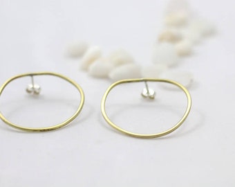 irregular round earrings, asymmetrical earrings, brass earrings, minimal lovers, lightwear earrings, dainty and stylish, made for everyday