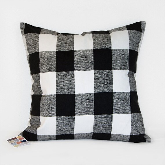 Pillow Cover in Black and White Buffalo Plaid Farmhouse Style Pillow Cover in Black and White Buffalo Plaid Farmhouse Style