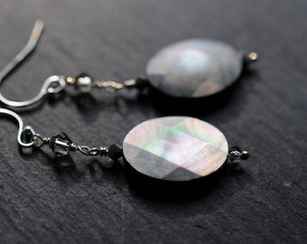 Black lip pearl earrings, mother of pearl earrings
