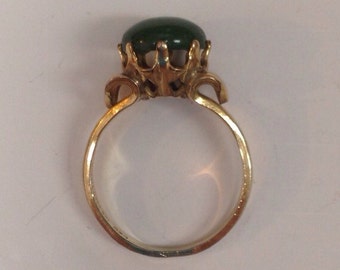 Vintage 10K gold fillled jade ring / women's size 8
