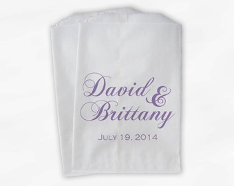 Personalized Wedding Candy Buffet Treat Bags in Lavender - Favor Bags with Couple's Names and Wedding Date - Custom Paper Bags (0040)