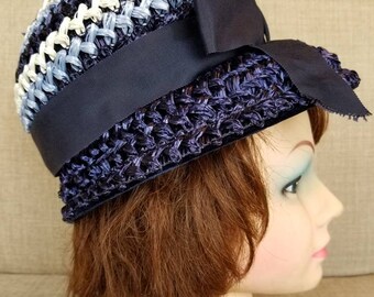 Vintage Women's Blue & White Woven Hat