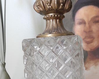 Beautiful Tall Vintage Ornate Lamp!