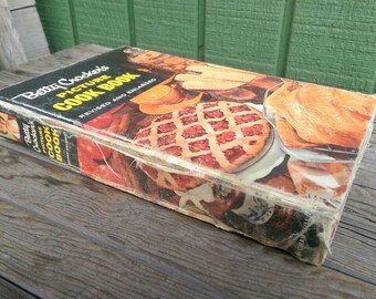1956 Second Edition First Printing Betty Crocker's Picture Cook Book Hardcover