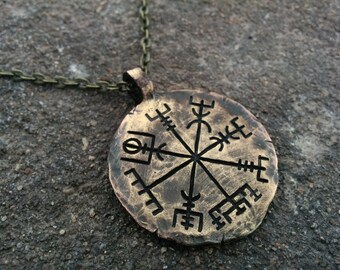 Two Sided Vegvisir/Aegishjalmur - Viking Jewelry Compass Vegvisir Aegishjalmur Pendant Necklace