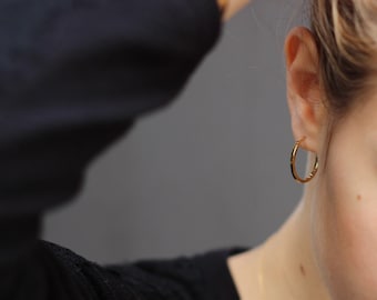 gold hoop earrings, minimal hoop earrings, delicate earrings, fine jewelry, minimal earrings, silver hoop earrings