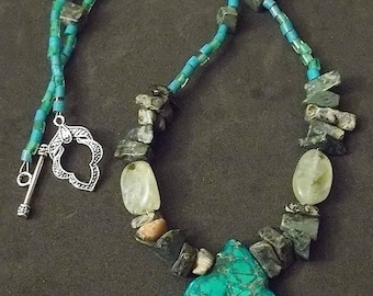 Green Tone Gemstone Necklace