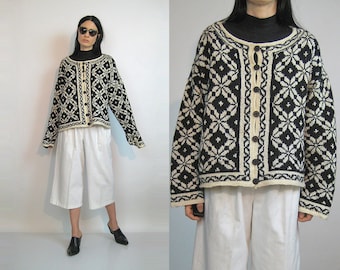 Oversized Boxy Diamond Cardigan Sweater / Vintage 80s Black n Cream Wool Daisy Cardigan / Black White Oversized Knit Cardi