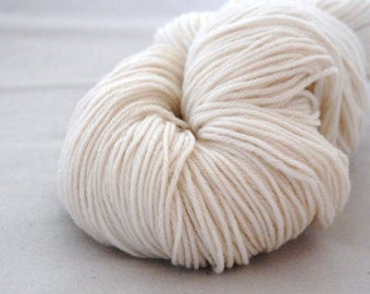 SOFTWOOL PLAIN ~ SOFTWOOL Sport weight wool yarn