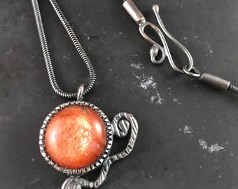 Feldspar variety Sunstone Necklace