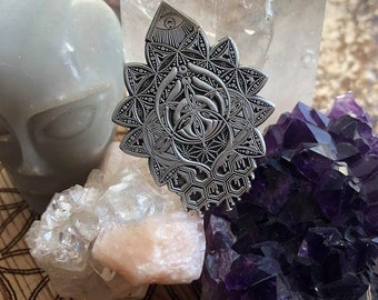 Divergent Spectrum Hat Pin - Silver Edition