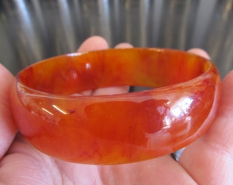 Beautiful Orange Swirl Oblong 1950's BAKELITE Bangle TESTED