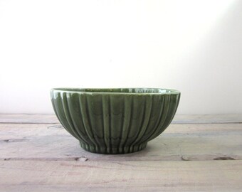 Vintage Green Pottery Planter Haeger USA
