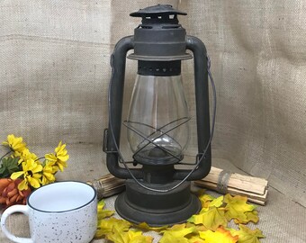 Vintage Dietz No. 2 Blizzard Lantern N.Y. U.S.A.