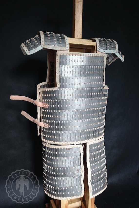 Long lamellar armour