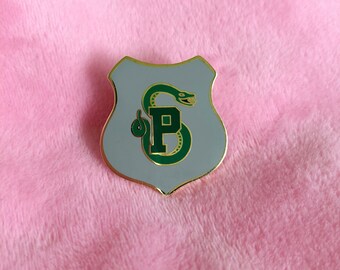 Slytherin prefect badge Harry Potter Hogwarts enamel pin