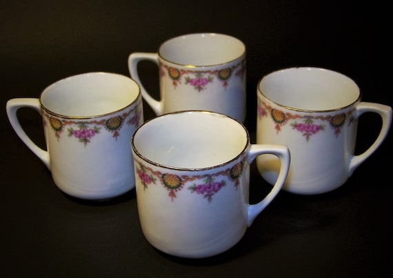 Antique Richard Ginori Fine Porcelain Demitasse Cups 4 1897