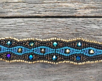 Serpentine bracelet