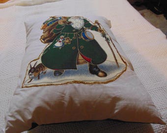 Old Fashioned Santa Pillow