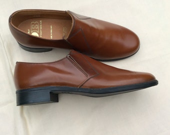 Vintage UK 6 EU 38.5 US 6.5 brown leather slip on shoes, Deadstock, unworn.